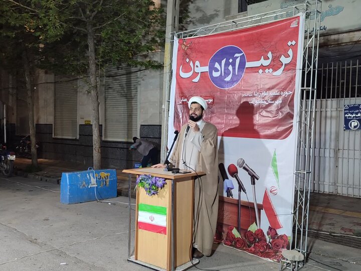 تصاویر/ تریبون آزاد مدرسه علمیه حضرت امام رضا علیه السلام شهرستان میاندوآب