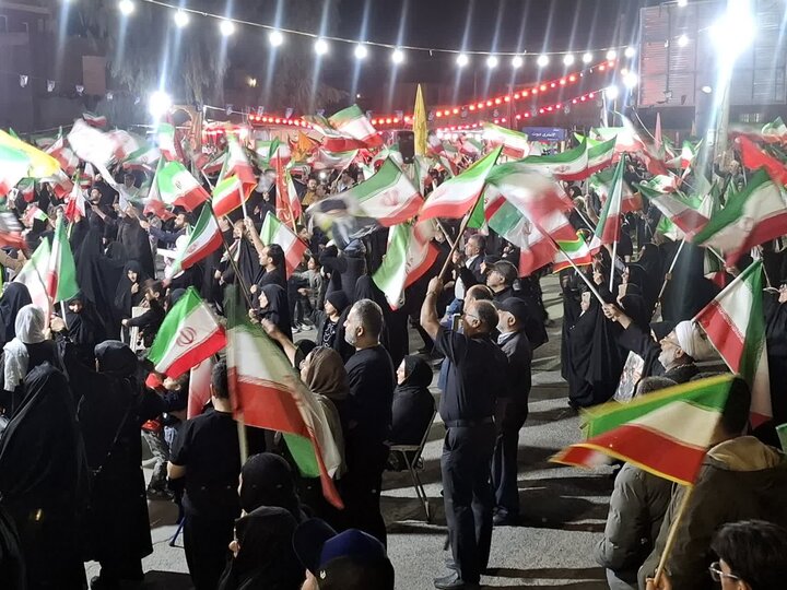 تصاویر / پنجاه و چهارمین شب تجمع مردم انقلابی کاشان در خیابان‌ها و میدان‌های شهر