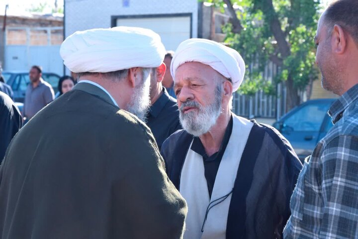 تصاویر/ دیدار امام جمعه آران و بیدگل با خانواده معظم شهداء