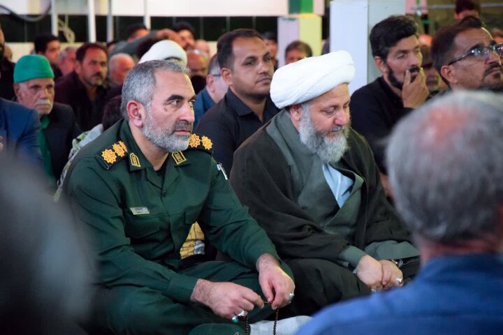 تصاویر/ دیدار امام جمعه آران و بیدگل با خانواده معظم شهداء