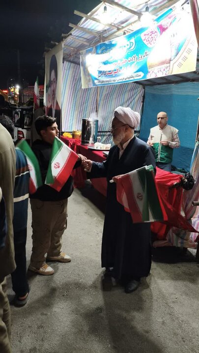 تصاویر/ خدمت رسانی موکب «ستاد پشتیبانی فرهنگی جبهه مقاومت بخش لاله آباد» در شهر زرگر در سوم اردیبهشت
