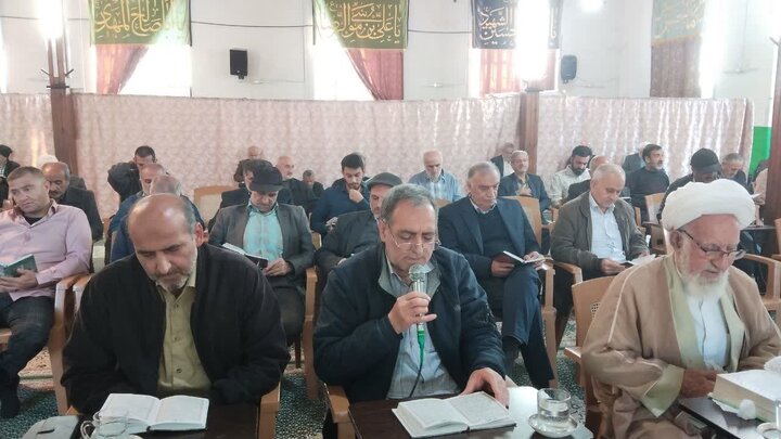 تصاویر/ دعای ندبه در مسجد جامع خرم آباد شهرستان تنکابن