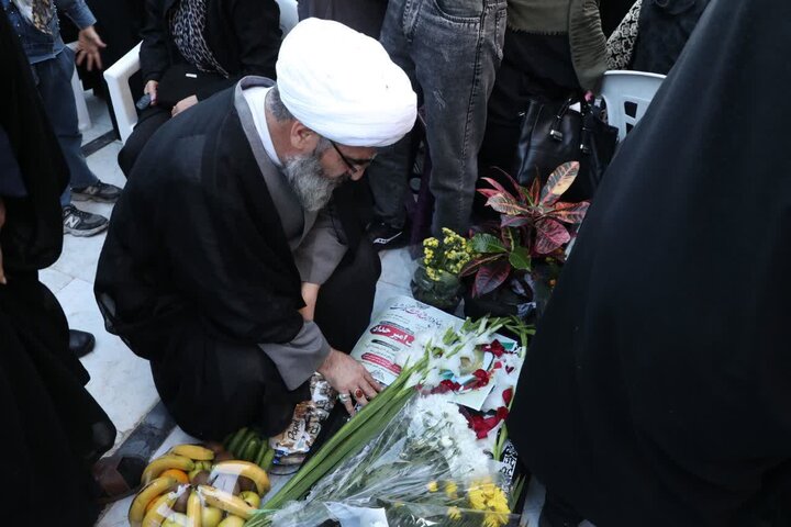 تصاویر / ادای احترام به مقام شامخ شهدای والامقام محمد قدرتی، امیر حداد و مهدی علی‌میرزایی در دامغان