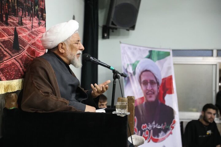 تصاویر/ حضور نماینده ولی‌فقیه در استان سمنان در مراسم چهلم شهید والامقام حجت‌الاسلام  «محمد قدرتی»