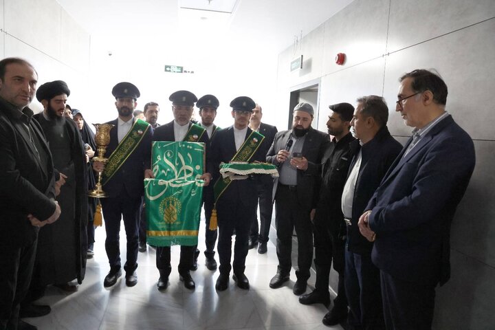 تصاویر/ دیدار خادمان آستان مقدس حضرت معصومه(س) با کارکنان بنیاد شهید و امور ایثارگران