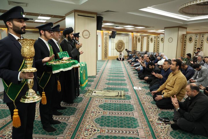 تصاویر/ دیدار خادمان آستان مقدس حضرت معصومه(س) با کارکنان بنیاد شهید و امور ایثارگران