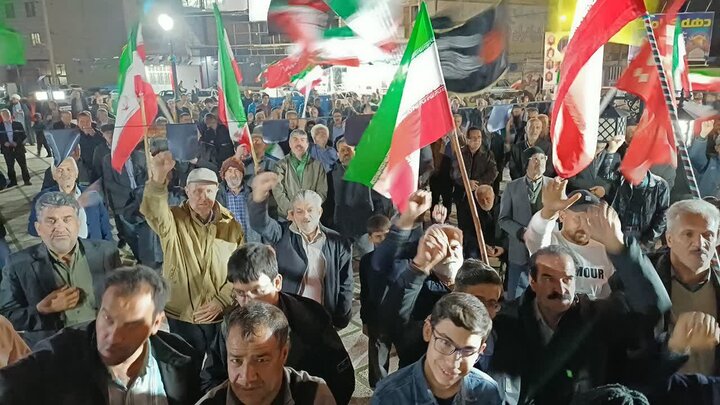 تصاویر/پنجاه و چهارمین شب حضور پرشور مردم ولایتمدار مامونیه در تجدید بیعت با آرمان‌های انقلاب