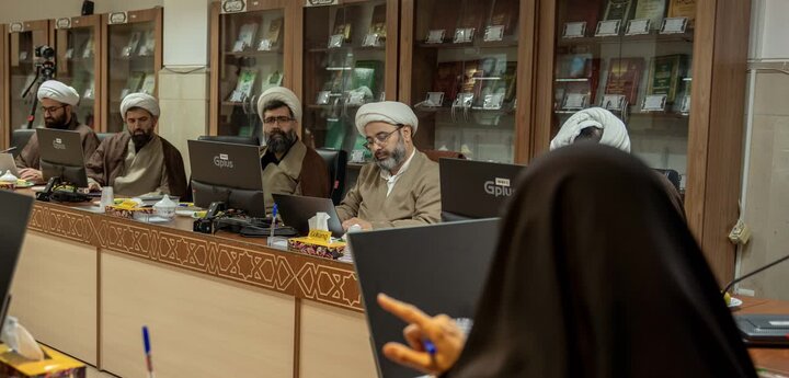 دومین نشست از سلسله نشست‌های «نقش اجتماعی زنان»