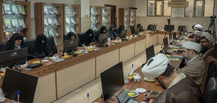 دومین نشست از سلسله نشست‌های «نقش اجتماعی زنان»