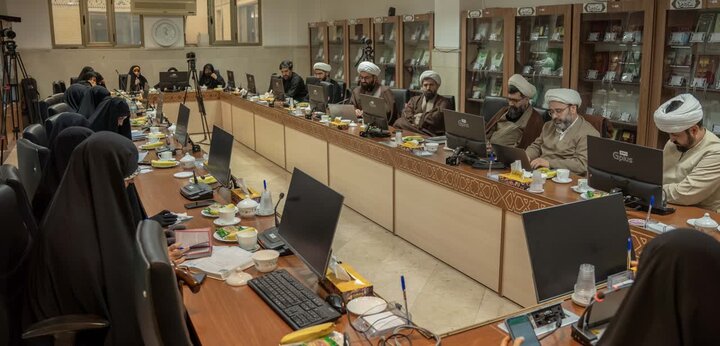 دومین نشست از سلسله نشست‌های «نقش اجتماعی زنان»