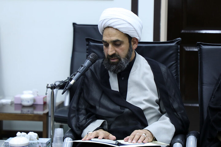 نشست قرارگاه راهبری مساجد استان قم با حضور تولیت حرم حضرت فاطمه معصومه(س)
