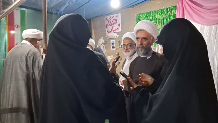 بازدید مدیر حوزه های علمیه خواهران از موکب خواهران طلبه در کنگان