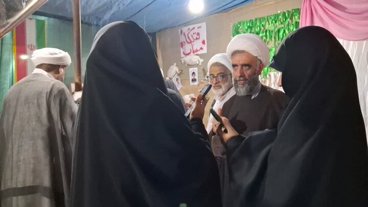 بازدید مدیر حوزه های علمیه خواهران از موکب خواهران طلبه در کنگان