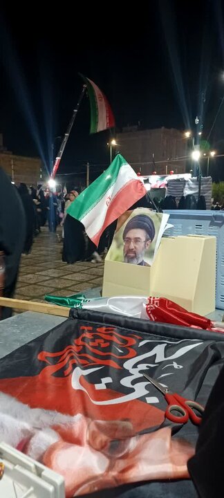 تصاویر/فعالیت طلاب مدرسه علمیه کوثر زرندیه در موکب جنگ رمضان