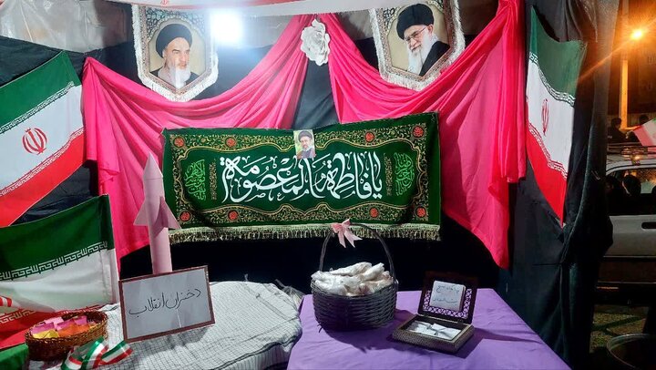 تصاویر/فعالیت طلاب مدرسه علمیه کوثر زرندیه در موکب جنگ رمضان