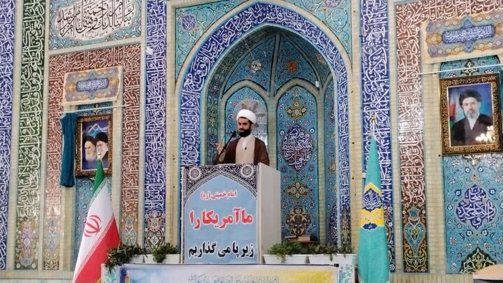 تصاویر/ اقامه نمازجمعه شهر راین