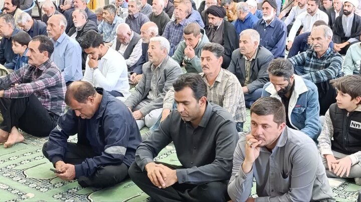 تصاویر/ اقامه نمازجمعه شهر بردسیر