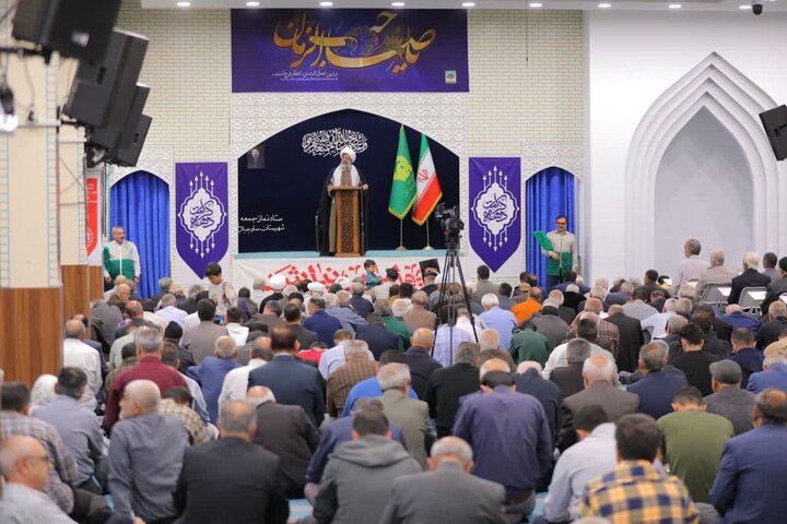 تصاویر/ نماز عبادی سیاسی جمعه در ساوجبلاغ