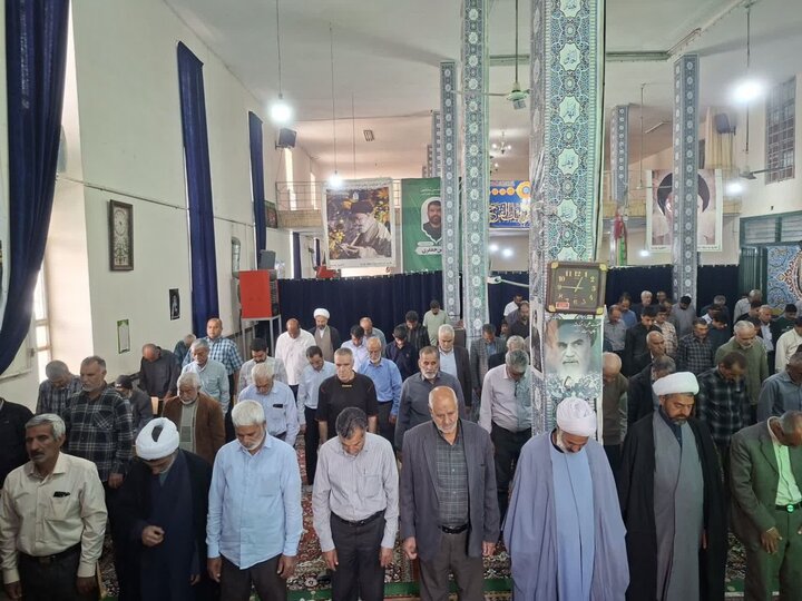 تصاویر/ اقامه نمازجمعه شهر چترود