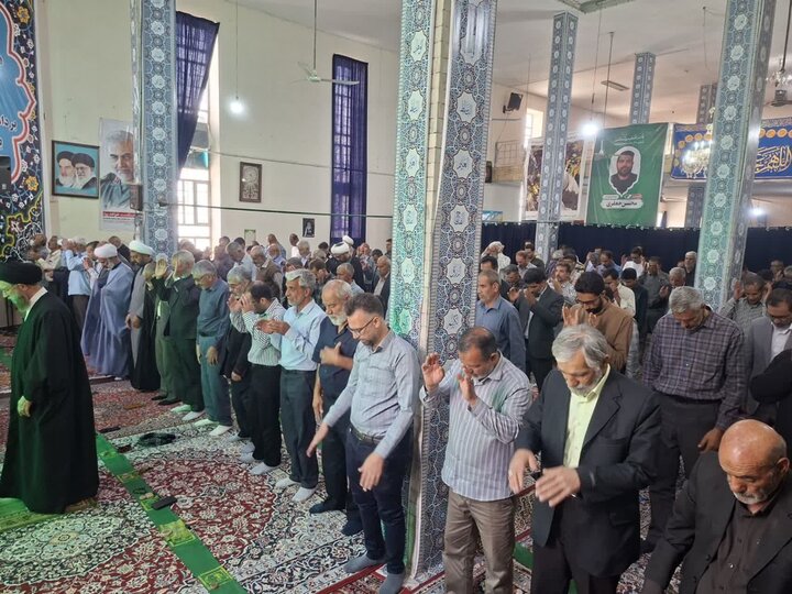 تصاویر/ اقامه نمازجمعه شهر چترود