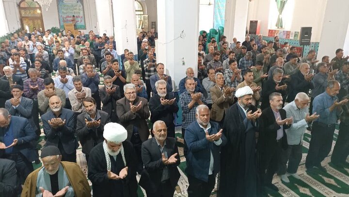 تصاویر/ نماز عبادی سیاسی جمعه بخش کویرات