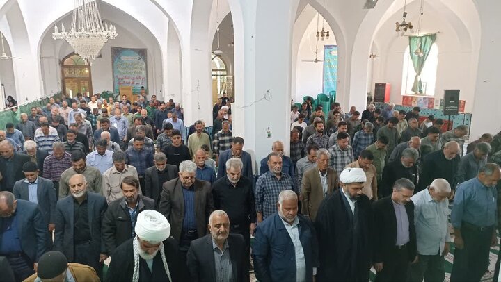 تصاویر/ نماز عبادی سیاسی جمعه بخش کویرات
