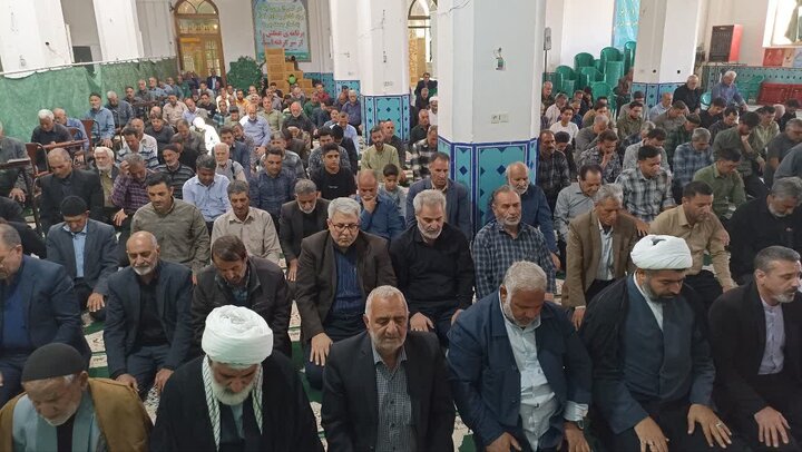 تصاویر/ نماز عبادی سیاسی جمعه بخش کویرات