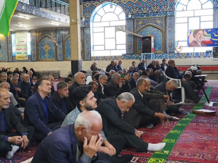 تصاویر/ نماز عبادی سیاسی جمعه جوشقان قالی