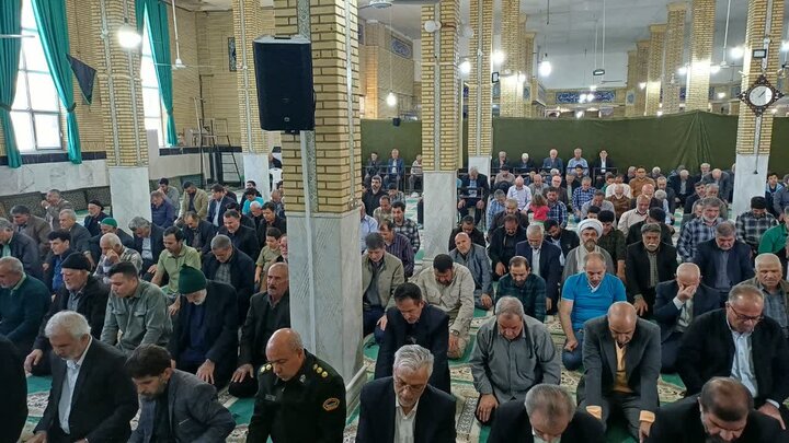 تصاویر/اقامه نماز عبادی سیاسی جمعه در زرندیه