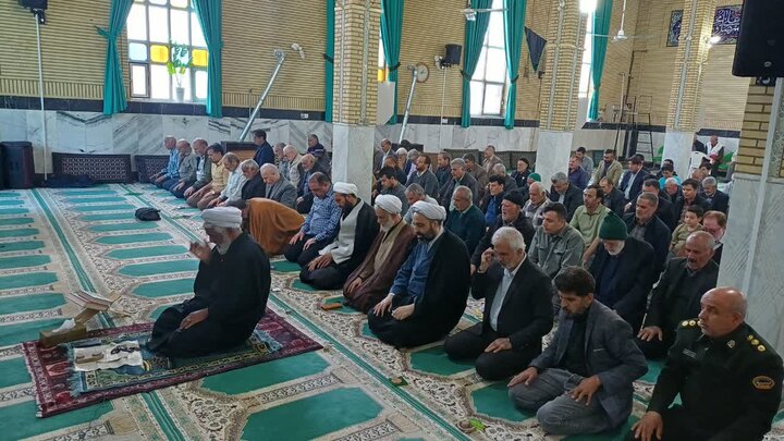 تصاویر/اقامه نماز عبادی سیاسی جمعه در زرندیه