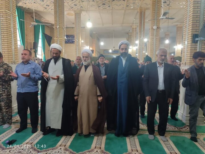 تصاویر/اقامه نماز عبادی سیاسی جمعه در زرندیه