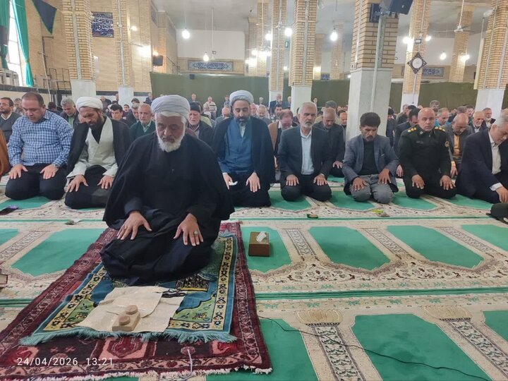 تصاویر/اقامه نماز عبادی سیاسی جمعه در زرندیه