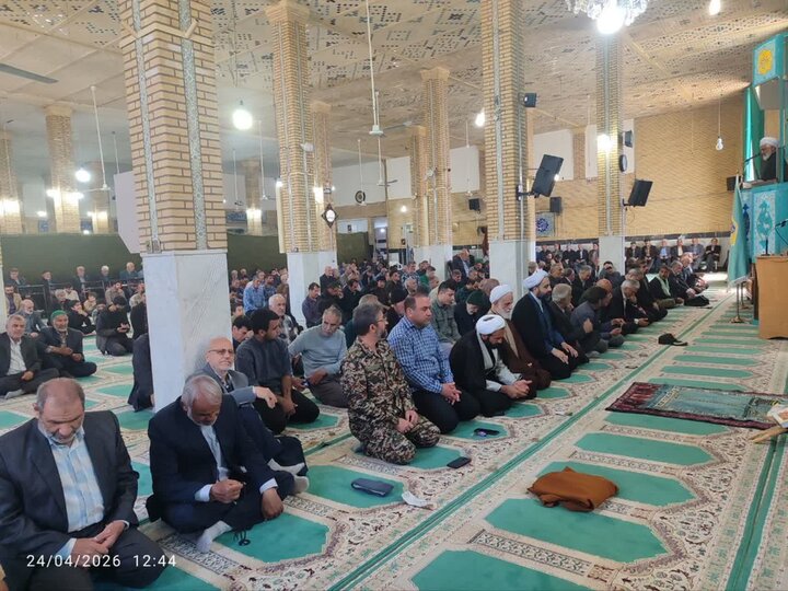 تصاویر/اقامه نماز عبادی سیاسی جمعه در زرندیه