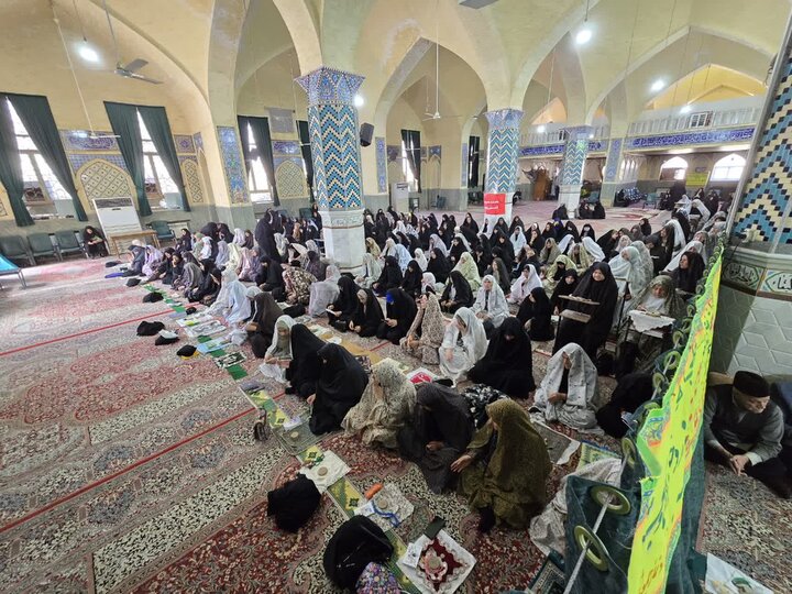 تصاویر/ نماز جمعه امروز شهرستان بهاباد