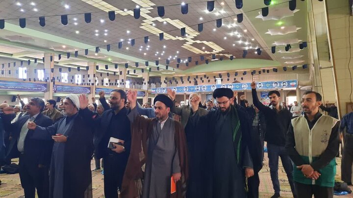 تصاویر/اقامه نماز عبادی سیاسی جمعه در خمین