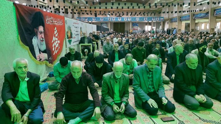 تصاویر/اقامه نماز عبادی سیاسی جمعه در خمین