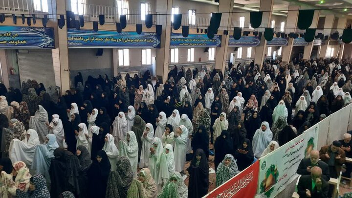 تصاویر/اقامه نماز عبادی سیاسی جمعه در خمین