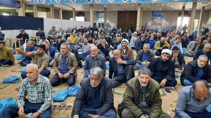 تصاویر/اقامه نماز عبادی سیاسی جمعه در خمین