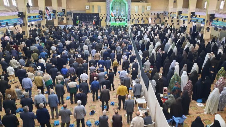 تصاویر/اقامه نماز عبادی سیاسی جمعه در خمین