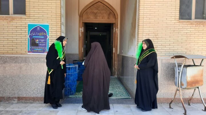 تصاویر/برپایی موکب امام رضا توسط خادمین آستان قدس رضوی در خمین
