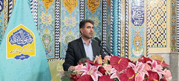تصاویر/ اقامه نمازجمعه شهر ماهان