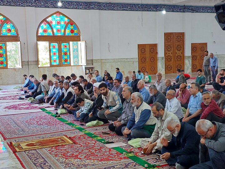 تصاویر/ برگزاری نماز جمعه شهر امامزاده عبدالله (ع) آمل