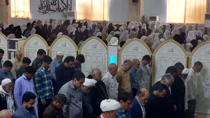 تصاویر/ آیین عبادی سیاسی نماز جمعه شهرستان زابل