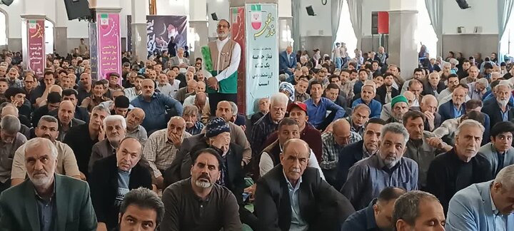 تصاویر/اقامه نماز عبادی سیاسی جمعه در ساوه