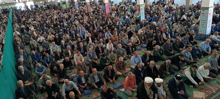 تصاویر/اقامه نماز عبادی سیاسی جمعه در ساوه