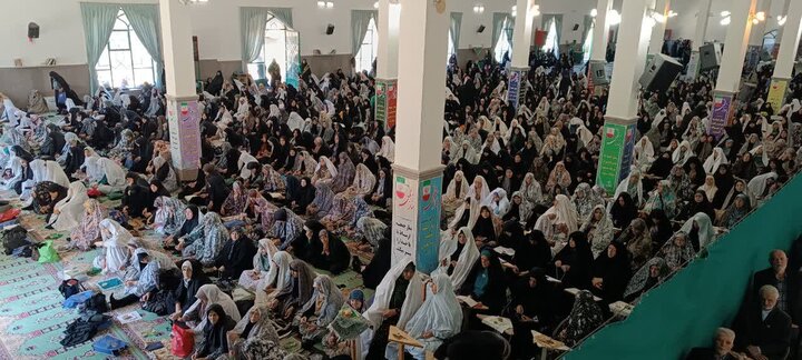 تصاویر/اقامه نماز عبادی سیاسی جمعه در ساوه