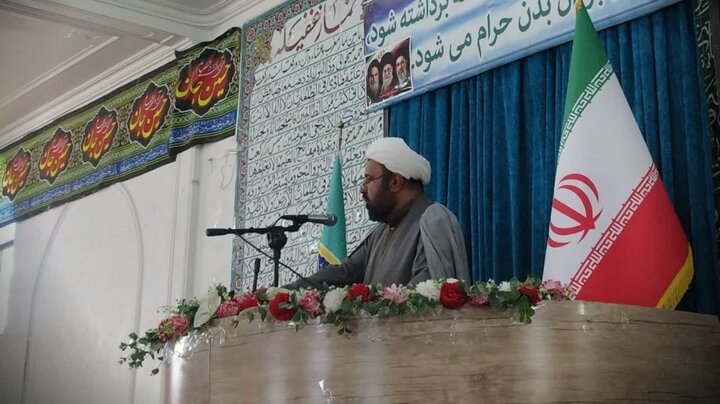 تصاویر/ اقامه نمازجمعه شهر نرماشیر