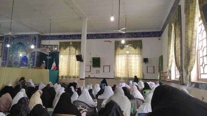 تصاویر/ اقامه نمازجمعه شهر بهرمان