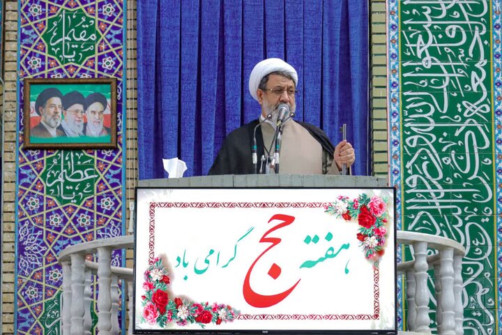 تصاویر/ اقامه نمازجمعه شهر کرمان