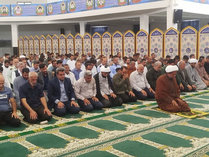 نماز جمعه عسلویه به روایت تصویر